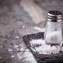 اضرار الإفراط في تناول الملح